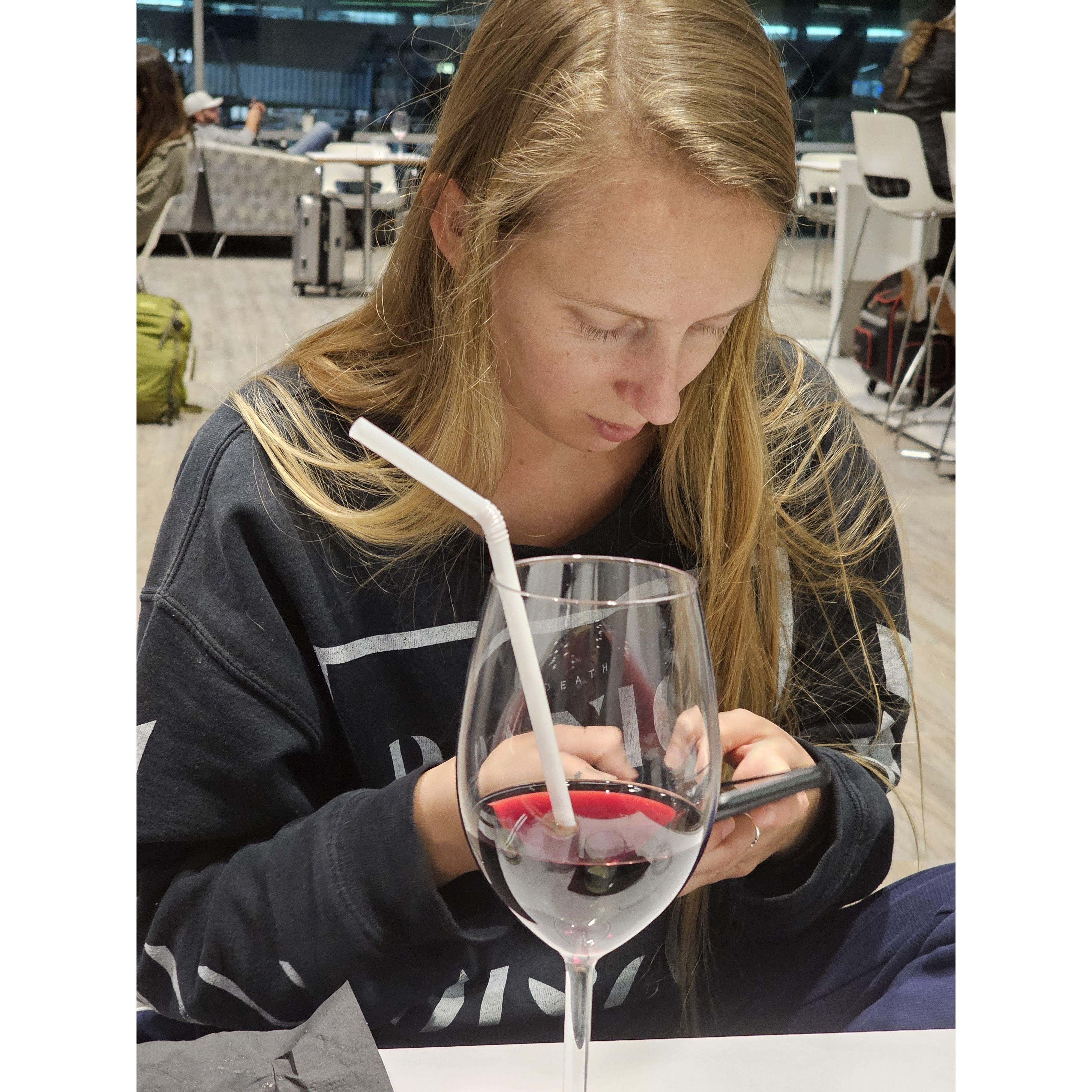 Sierra wanted to both use her hands for texting AND drink her beverage. Stephen solved her problems.
#SpokaneNov2023