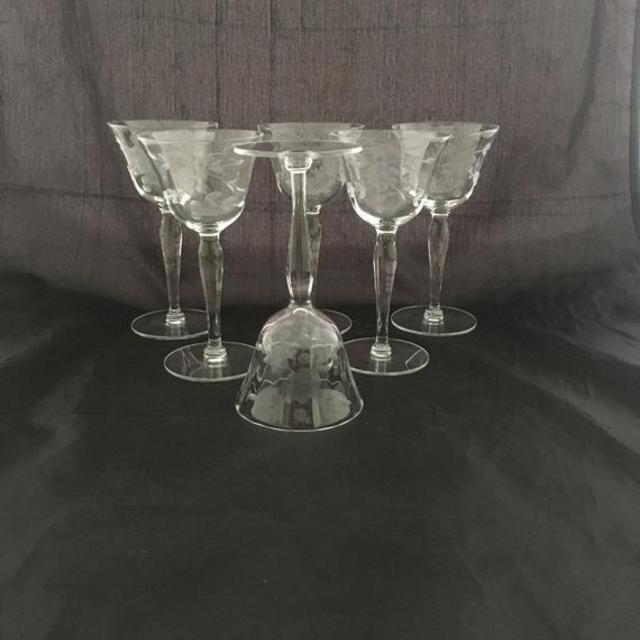 Set of 2 Mid Century Modern Floral Etched Cut Crystal Small Nick and Nora Cocktail Glasses