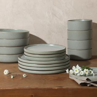 Gelston 16-Piece Dinnerware Set, Service for 4