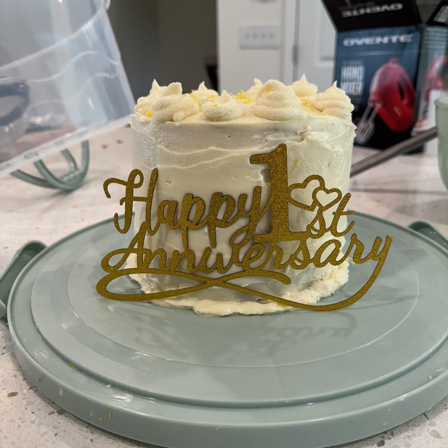 To celebrate their 1-year anniversary, Adrienne baked Antonio a homemade vegan lemon blueberry cake—because love is sweeter when it’s made from scratch (and plant-based)! 🎂❤️🌱