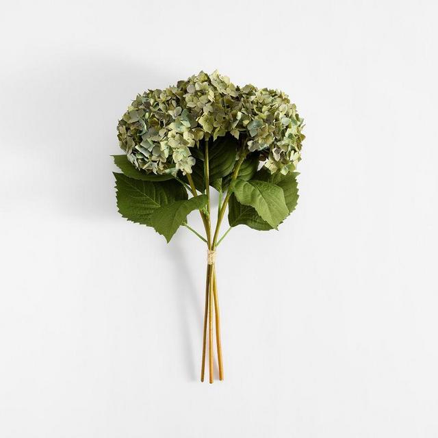 Dusty Green Hydrangea Bundle 18"