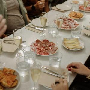Honeymoon - Tapas Tour in Barcelona's Gothic Quarter