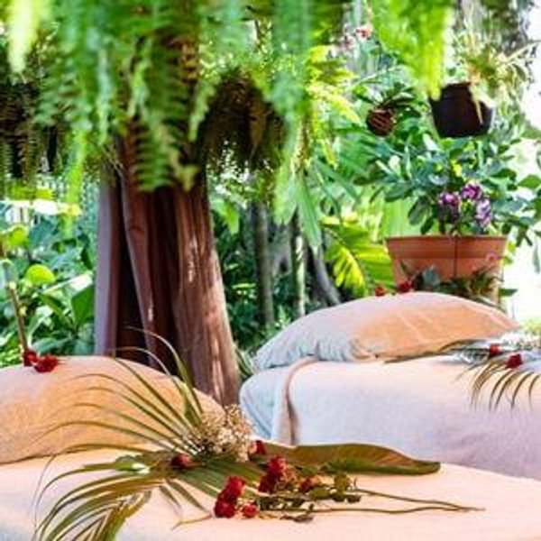 Honeymoon 60-Minute Couples Massage