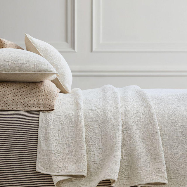 Pierce & Ward Mirror Matelasse Coverlet, Full/Queen, Bone White