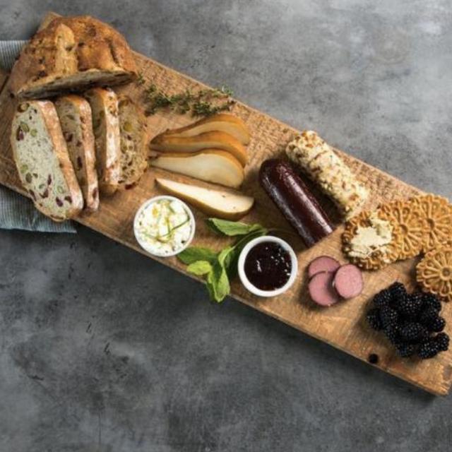 Farmhouse Serving Plank