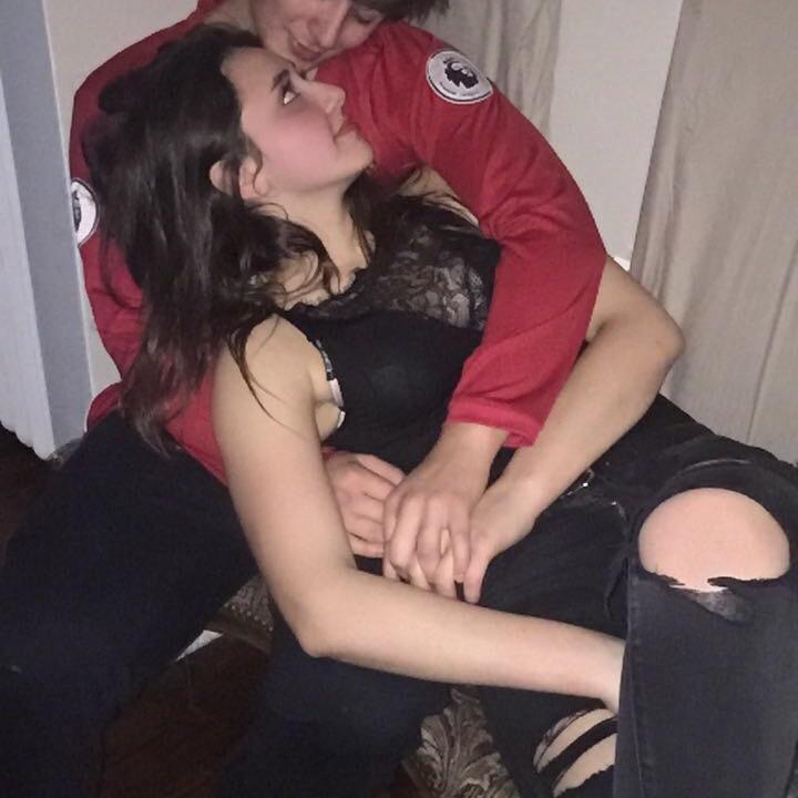 <3