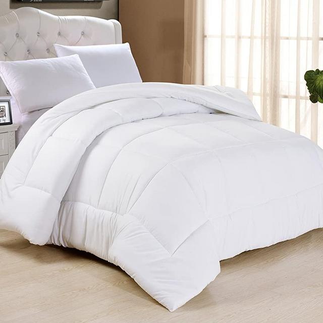 Swift Home All-Season Extra Soft Luxurious Classic Light-Warmth Goose Down-Alternative Comforter, 90" x 90", White, Queen