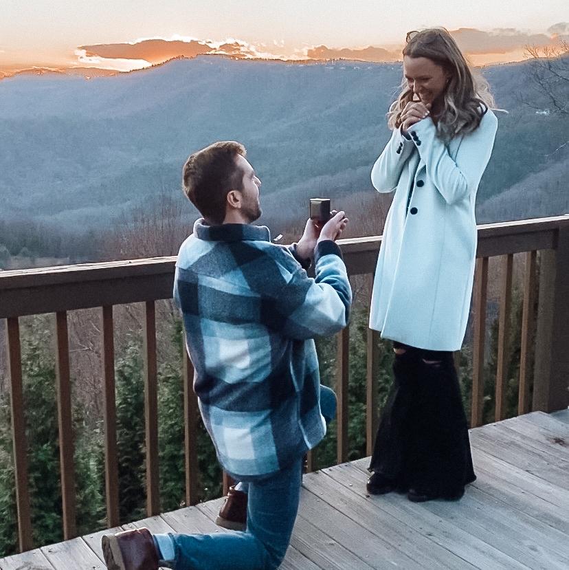 We’re engaged!!