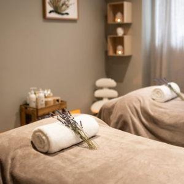60-Minute Couples Massage