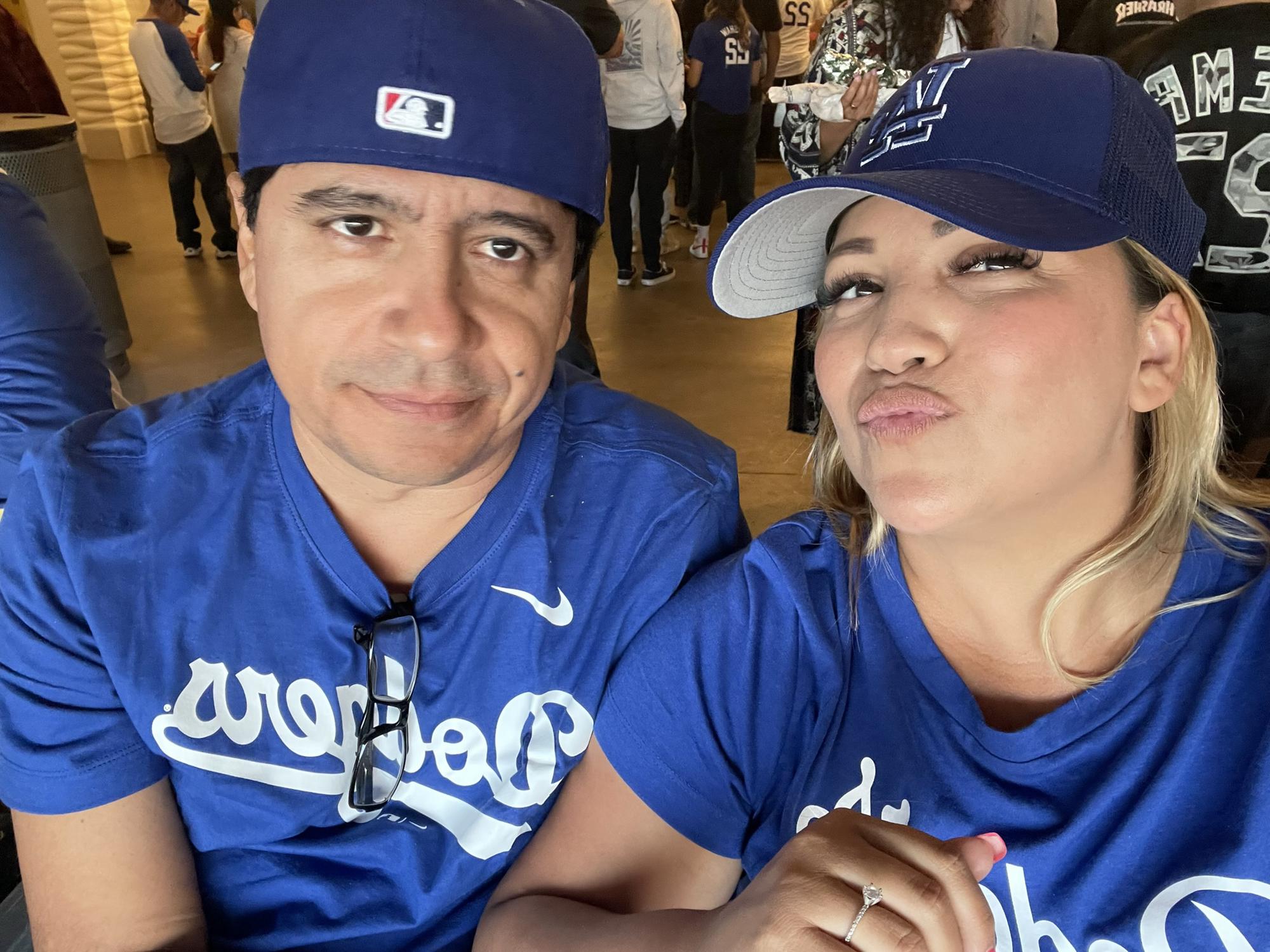 Arriba Los Dodgers y Las Chivas