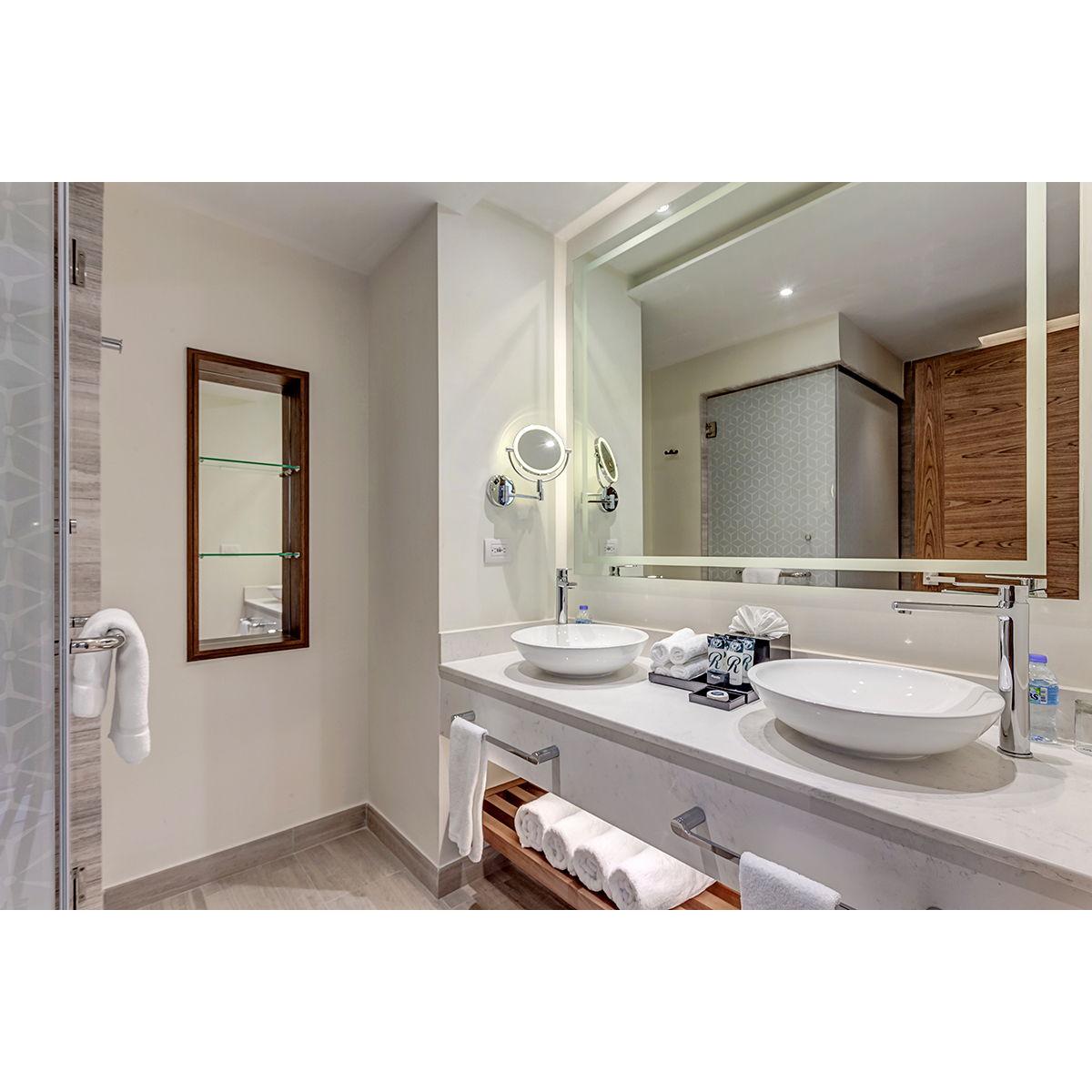 Luxury Jr Suite