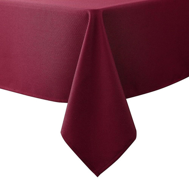 Biscaynebay Textured Fabric Rectangle Table Cloth 70x120 Inch, Burgundy Water Resistant Tablecloths for Dining, Kitchen, Wedding, Parties etc. Machine Washable
