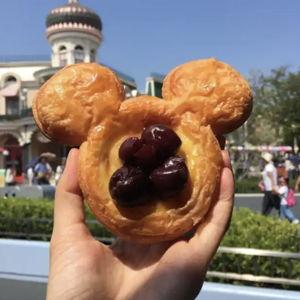 Dessert at Disneyland Tokyo