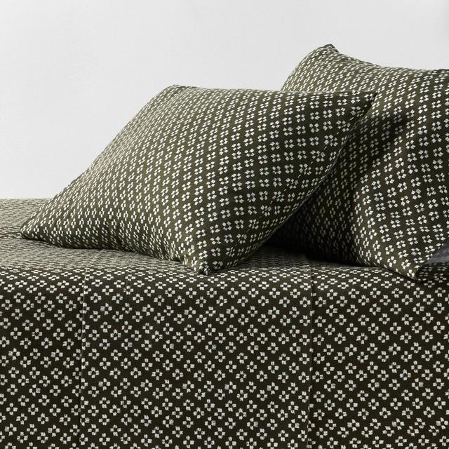 Queen Ultra Soft Flannel Sheet Set Green Geo - Threshold™