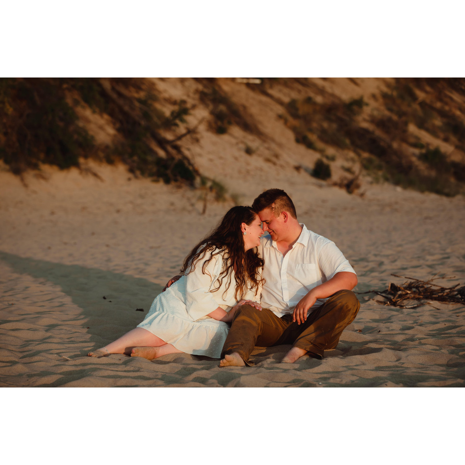 Engagement pictures by Lynzee Harrison Photography