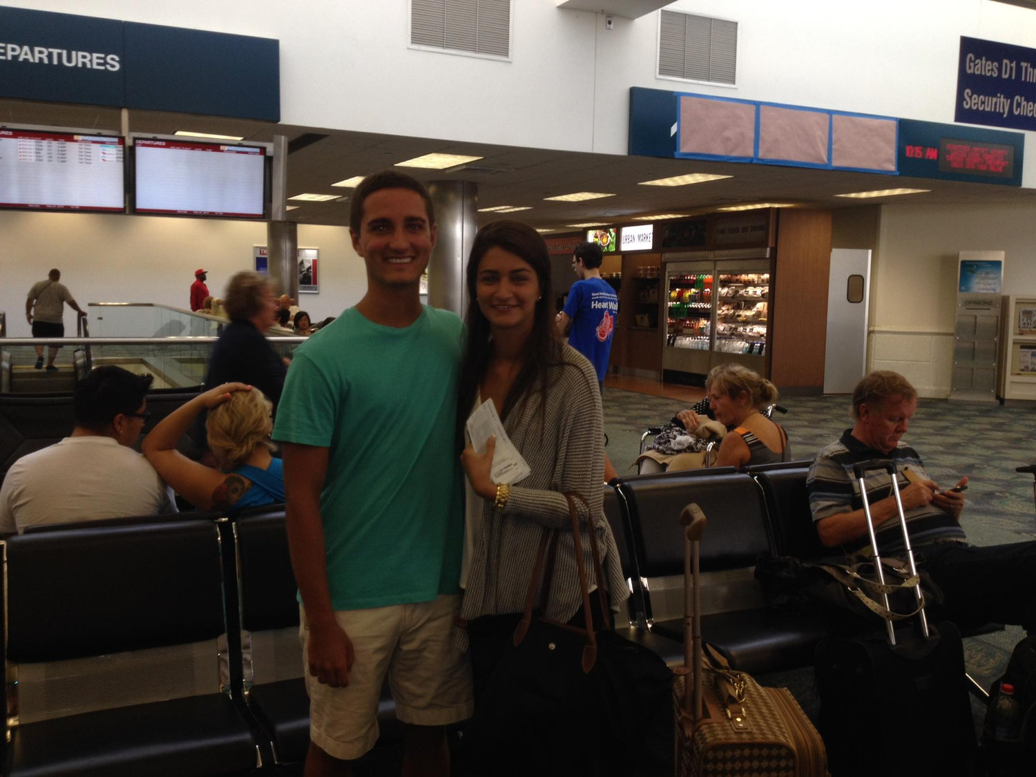 2014
On their way to NYC for their first internship living in the same dorms in the East Village