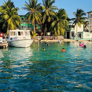 Honeymoon-Water Taxi to Caye Caulker