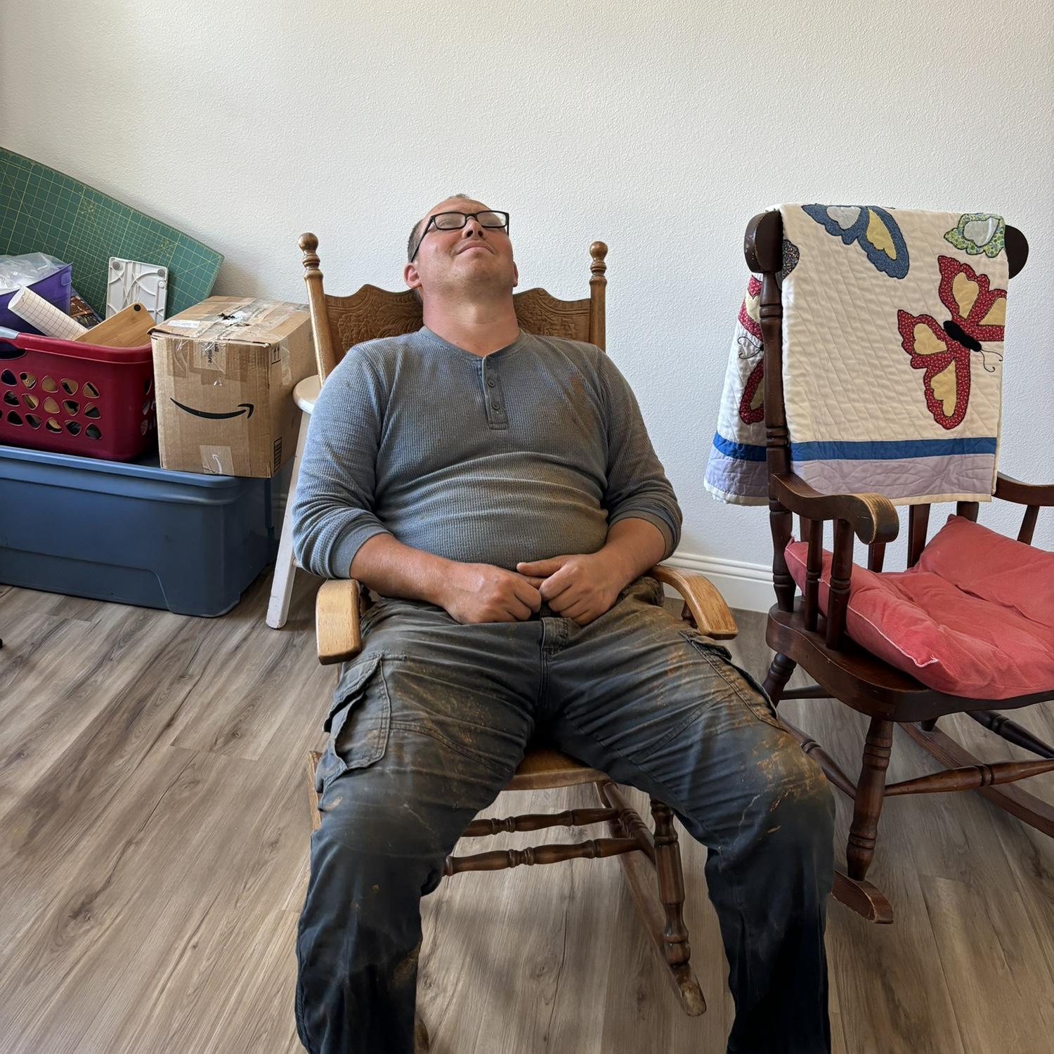 Happy guy in his rocking chair🤣🤣🤣