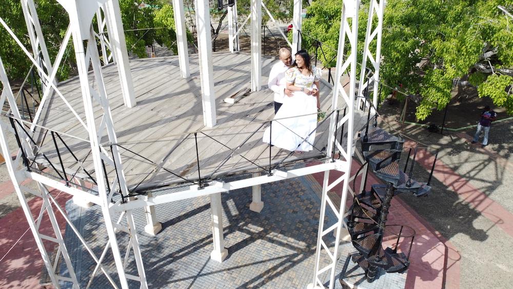 The Wedding Website of Eliana Valdez and Junior Peralta