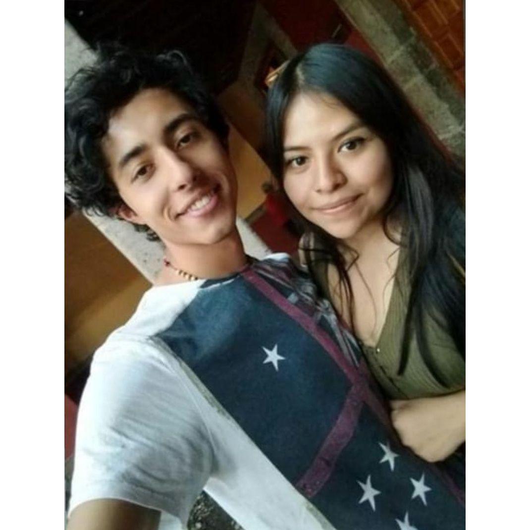 "La primera foto juntos"