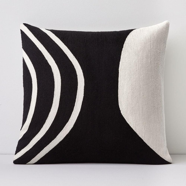 Crewel Rounded Pillow Cover, Black, 18"x18"
