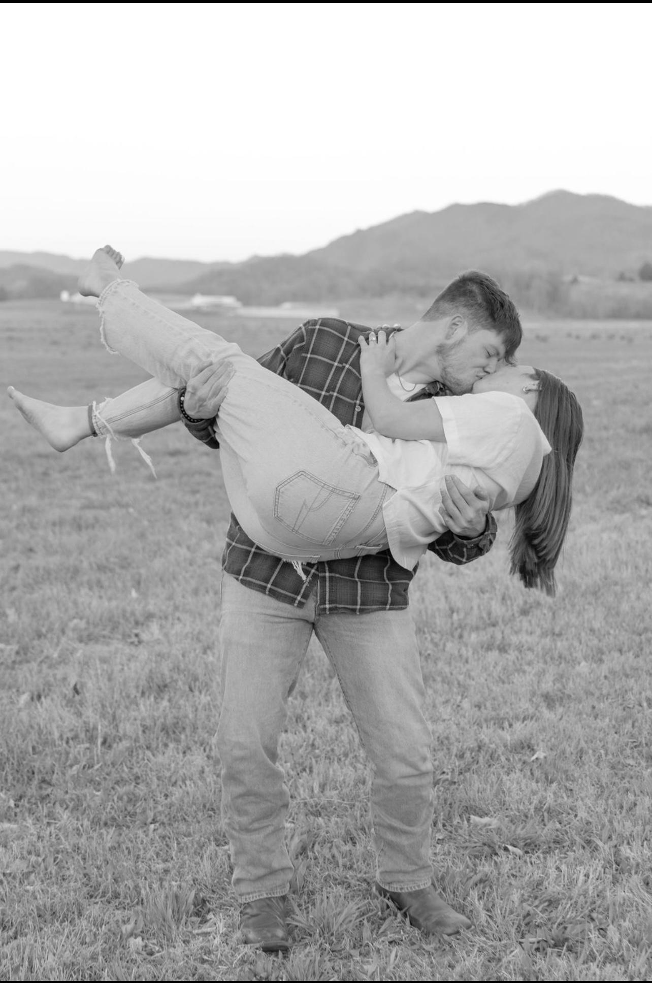 Engagement pictures!!