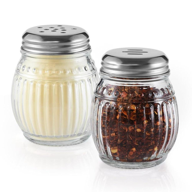 Wongblee Cheese and Pepper Shakers Set of 2, 6oz Glass Spice Shakers with Perforated and Slotted Top (Clear)