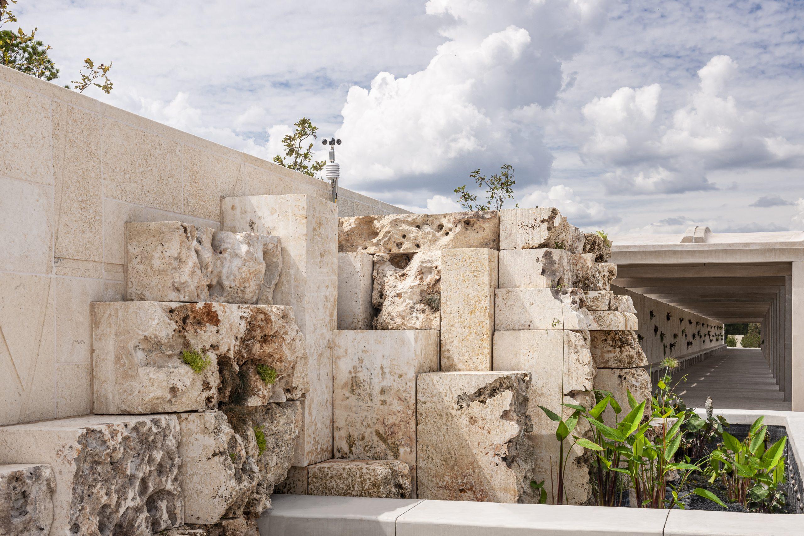 The Wedding Website of Cristina Ventura and Noah Switek