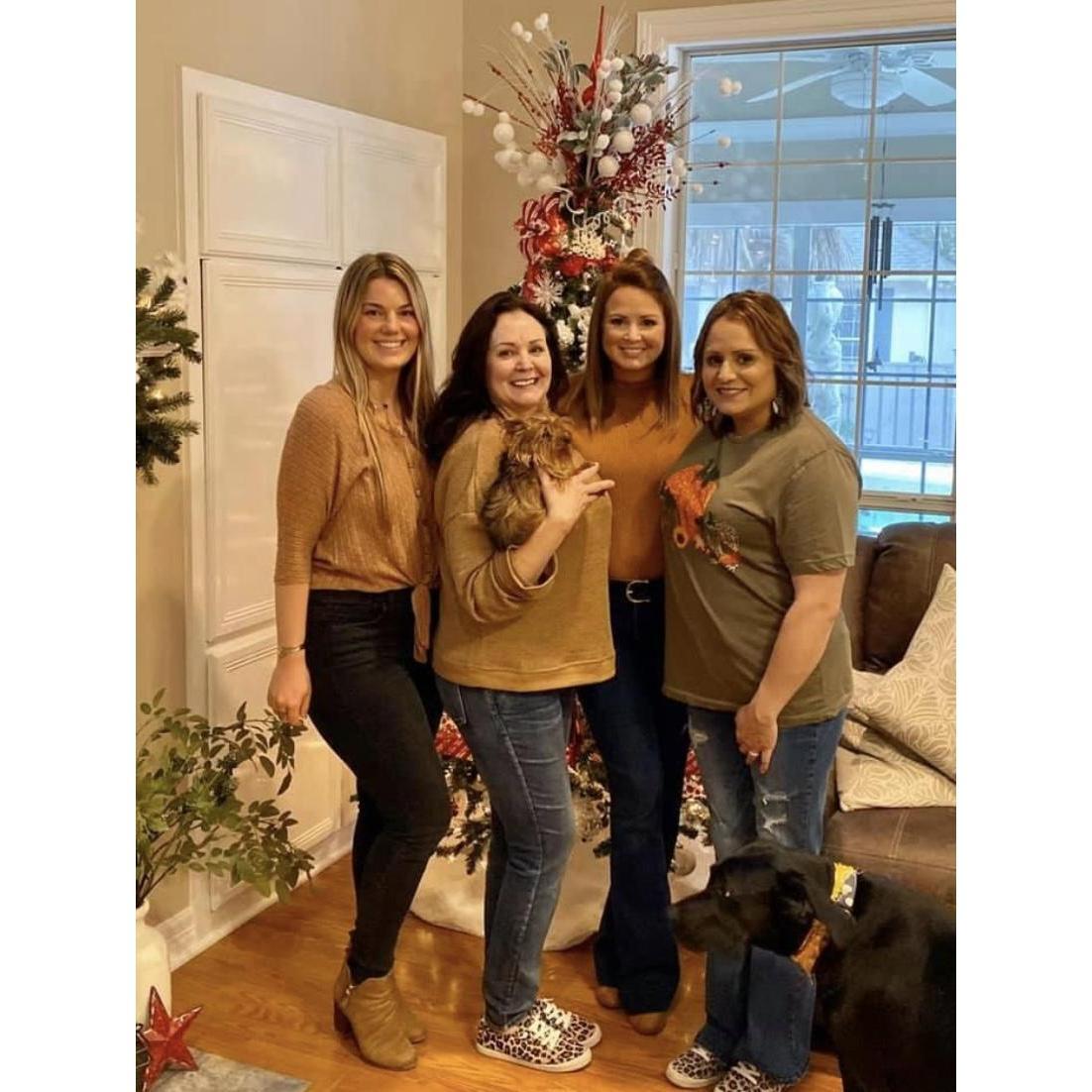 Rachel, Andis, Bella, Britney and Courtney. Christmas 2019.