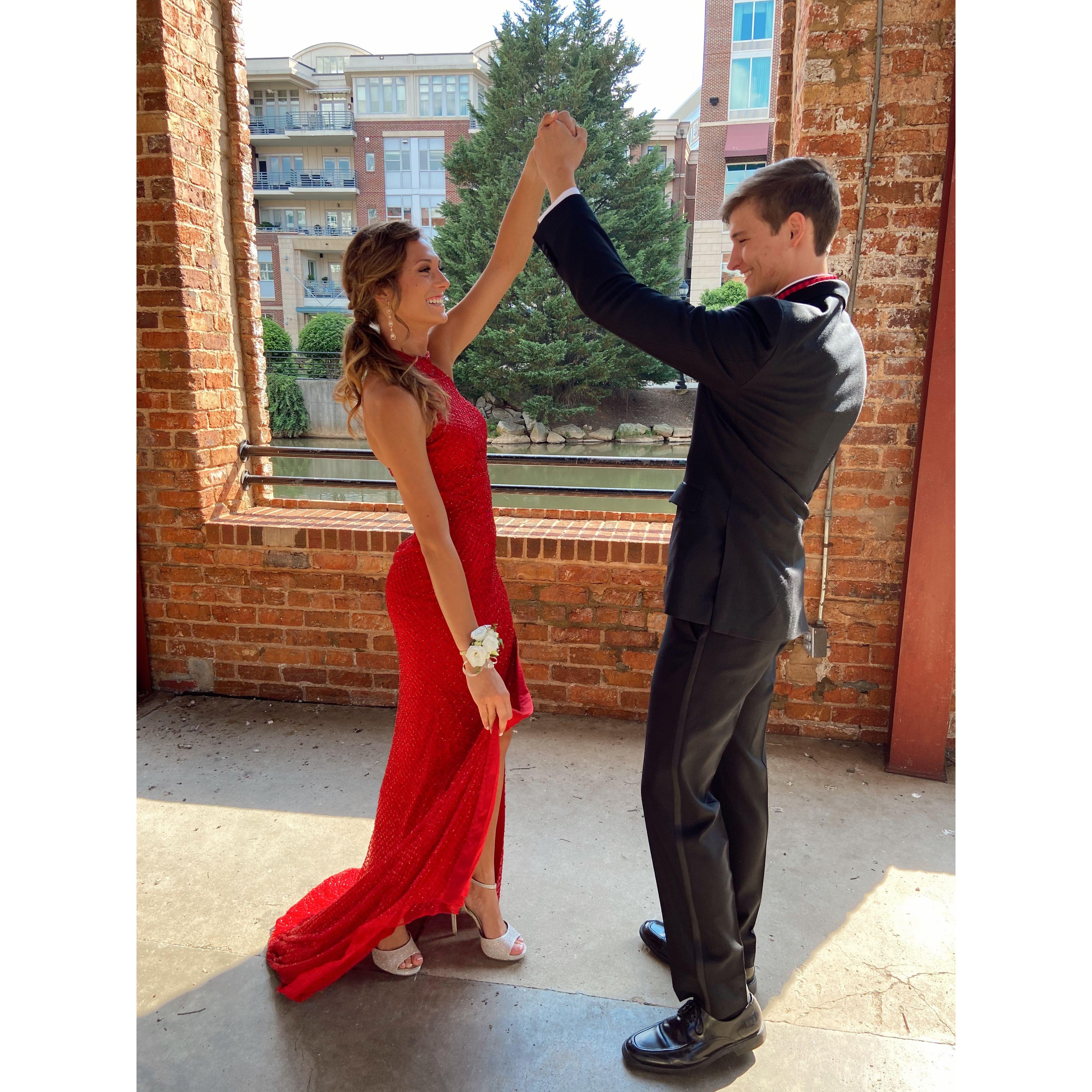 Liv's senior prom with the best date ;)