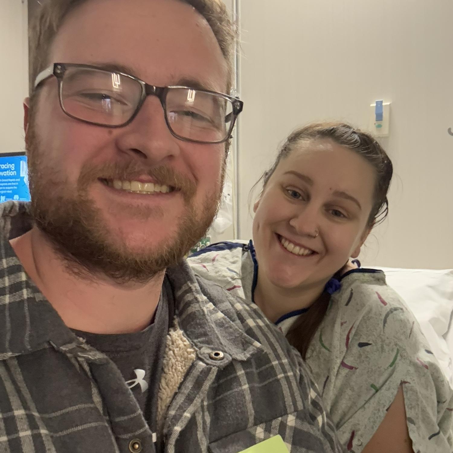 Alyssa gets her tonsils out ‘25