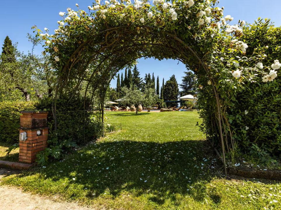 The Wedding Website of Jillian Parker and Natasj Parker