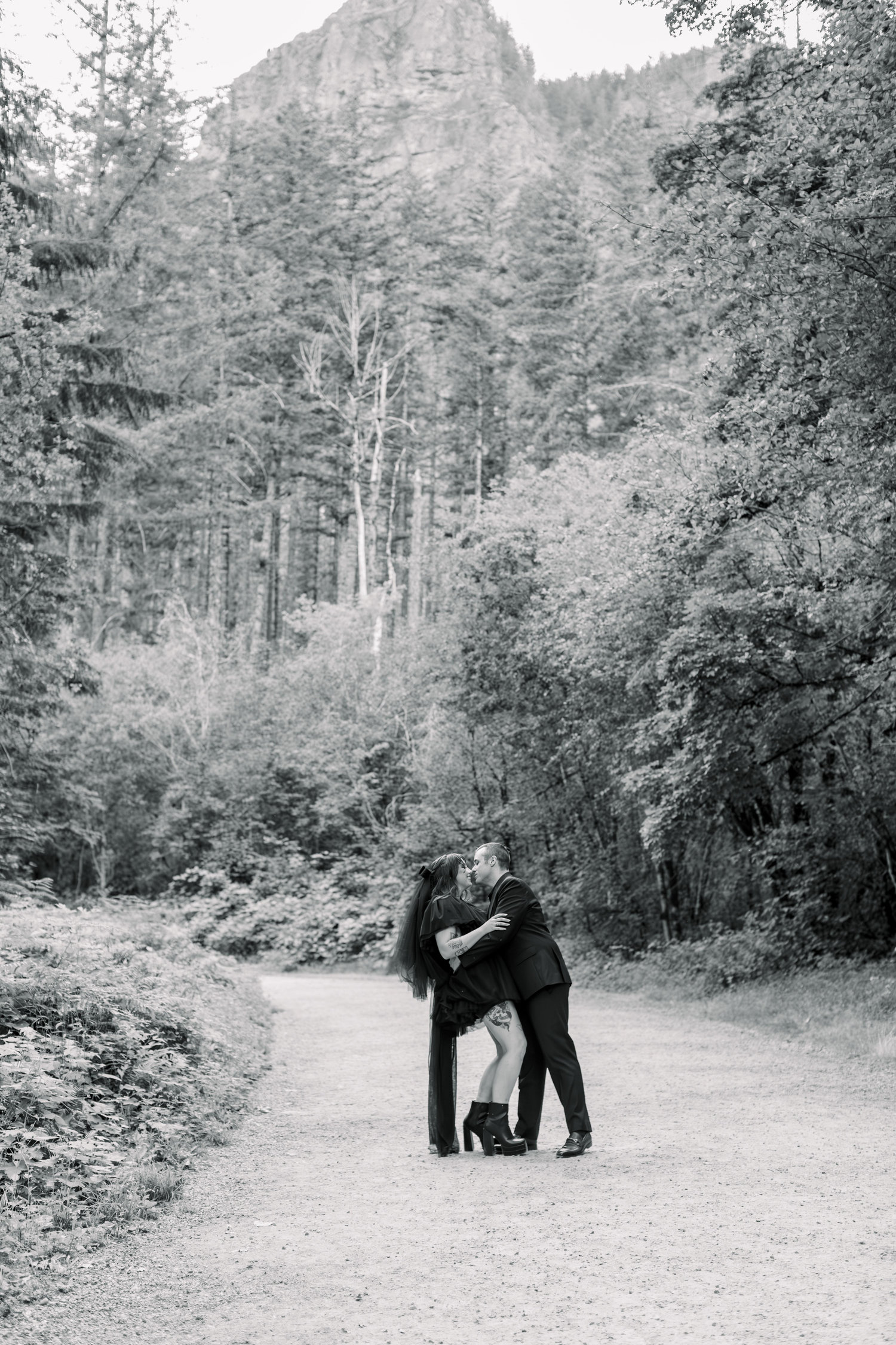 The Wedding Website of Kirsten Maynard and Charles Navoni