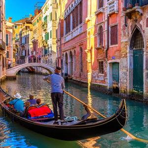 Gondola Ride in Venice for 2