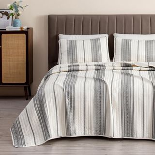Wesley 3-Piece Stripe Quilt Set