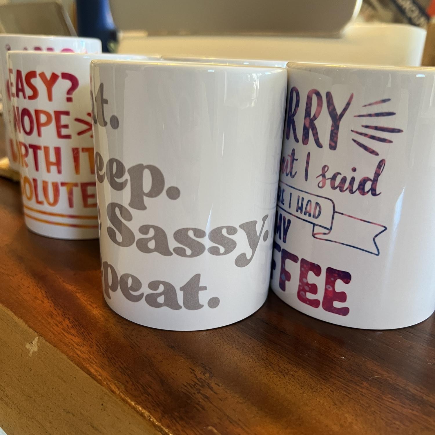 Mugs for the wedding ☺️ … everyone can pick which saying or design they want. Our gift to the people who share our lovely day with us!