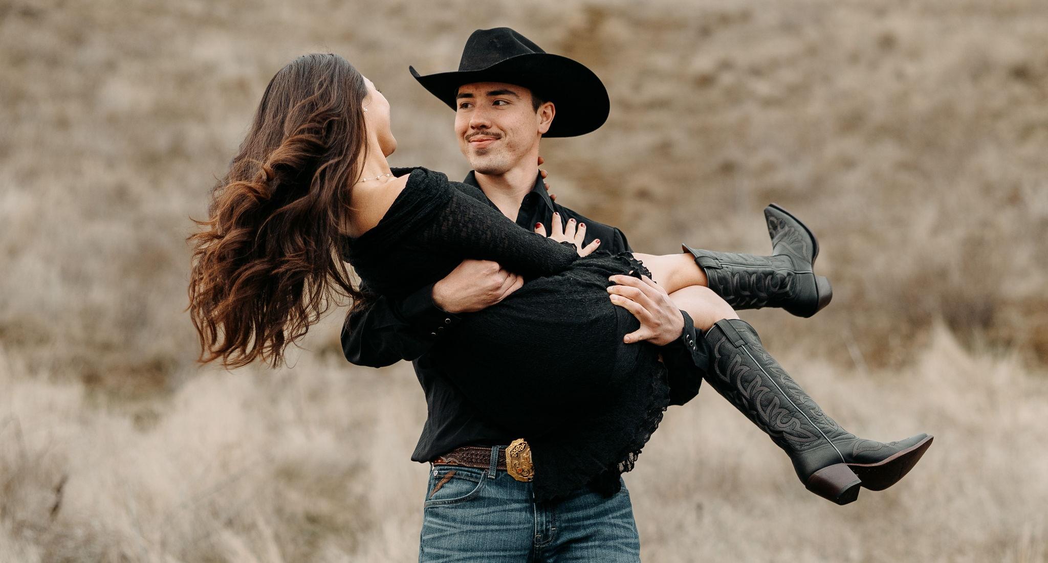 The Wedding Website of Janeth Beltrán Apodaca and Brody Dewey