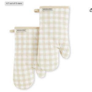 KitchenAid Gingham Oven Mitt 2-Pack Set, Milkshake, 7"x13"