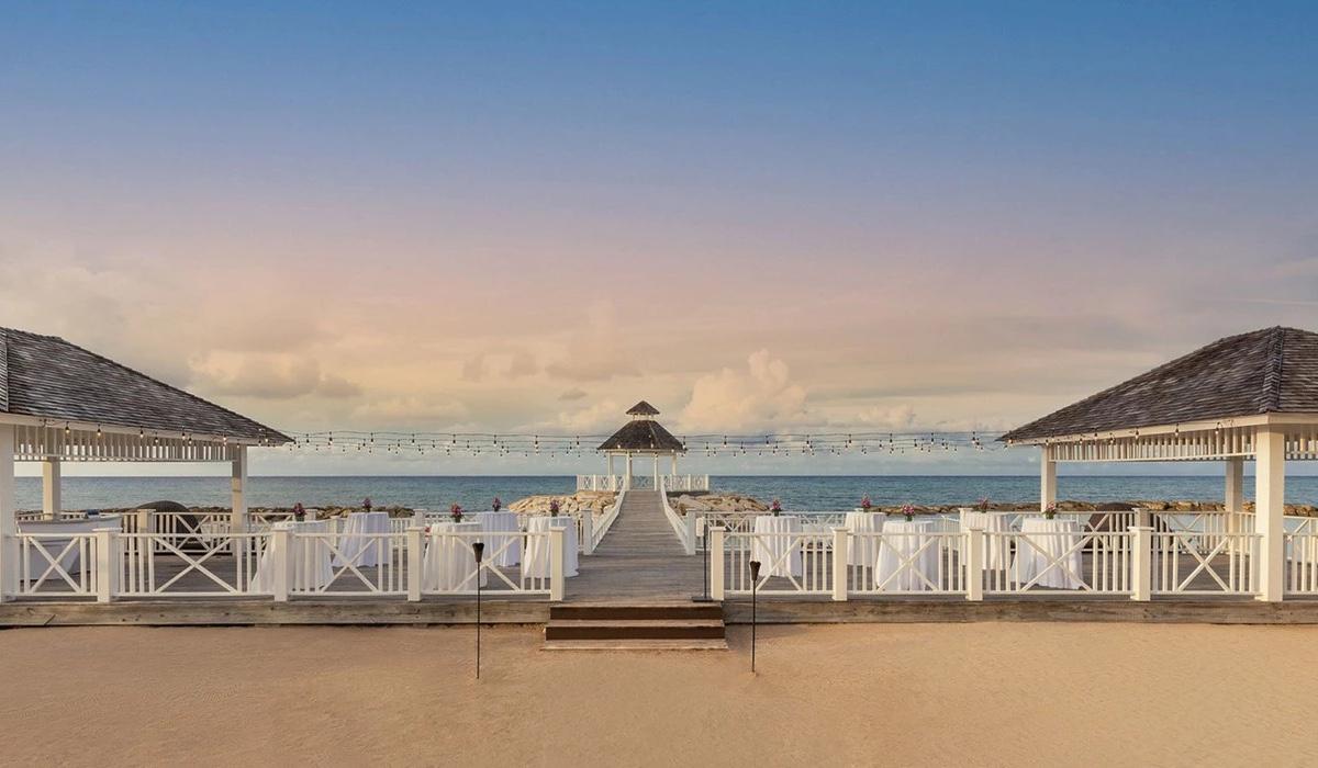 The Wedding Website of Sierra Beasley and Emerson Stansbury