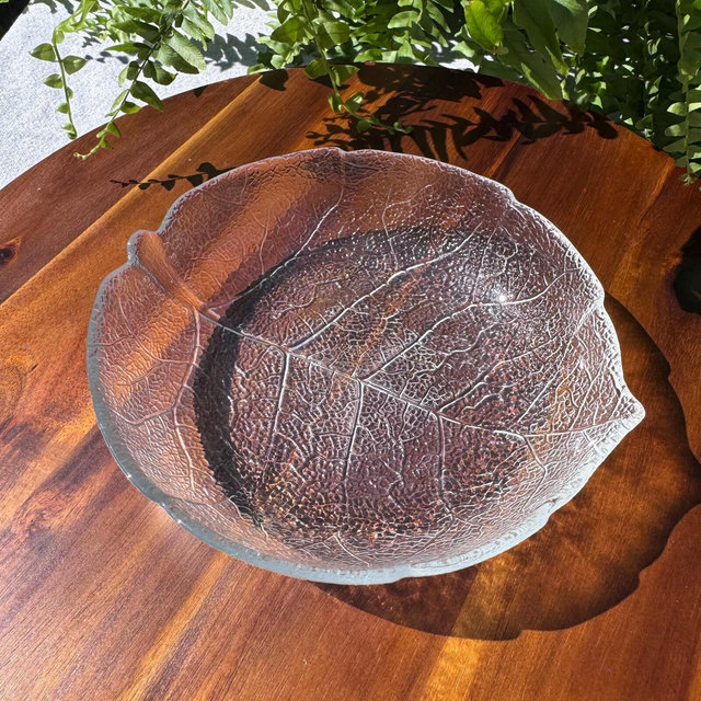 Vintage Arcoroc France Aspen Leaf Glass Bowl, 1970s Clear Textured Glass Dish