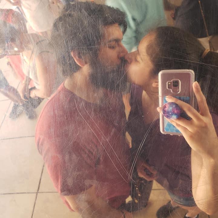 Kiss at The Bean