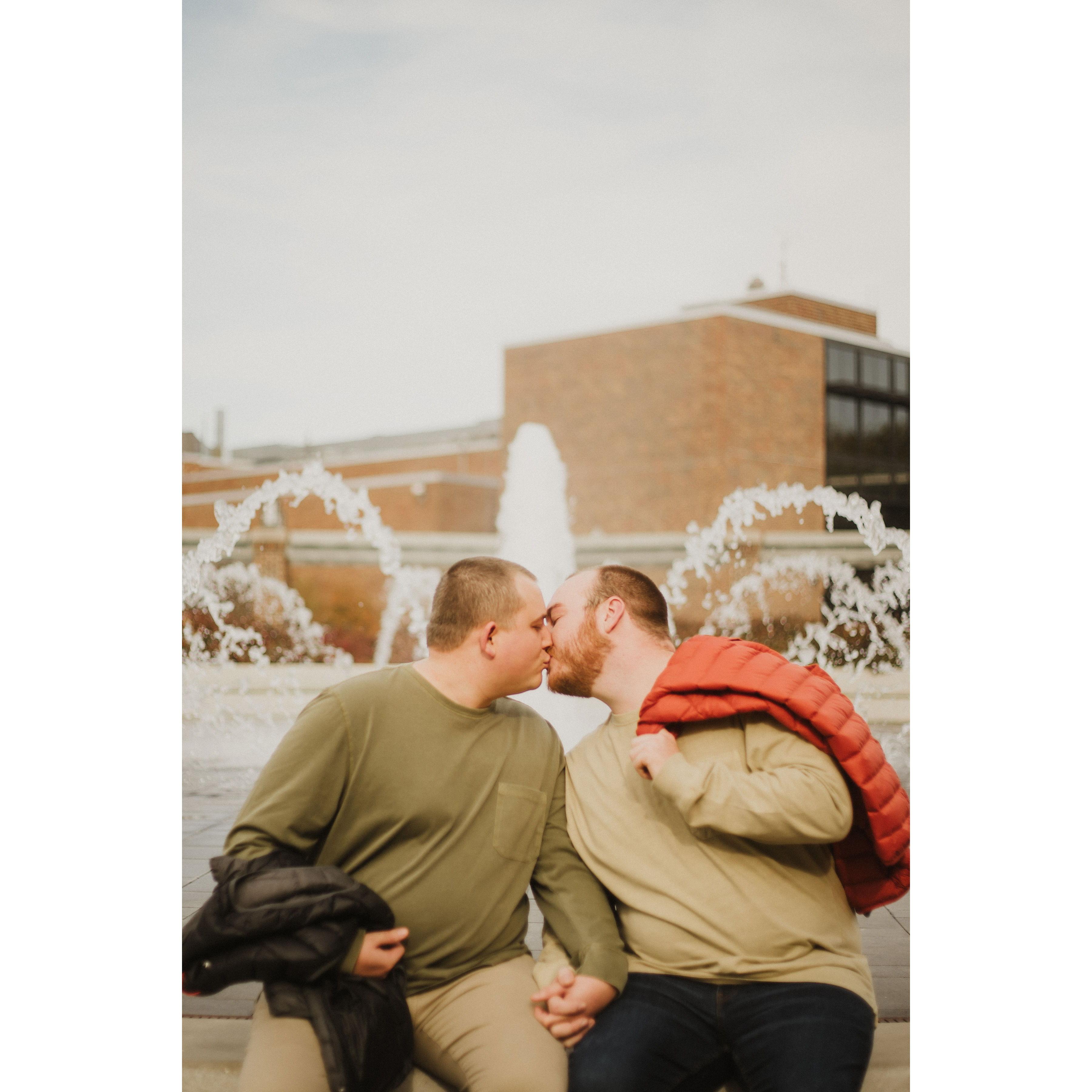 Engagement Photos by Hannah O'Donnell 