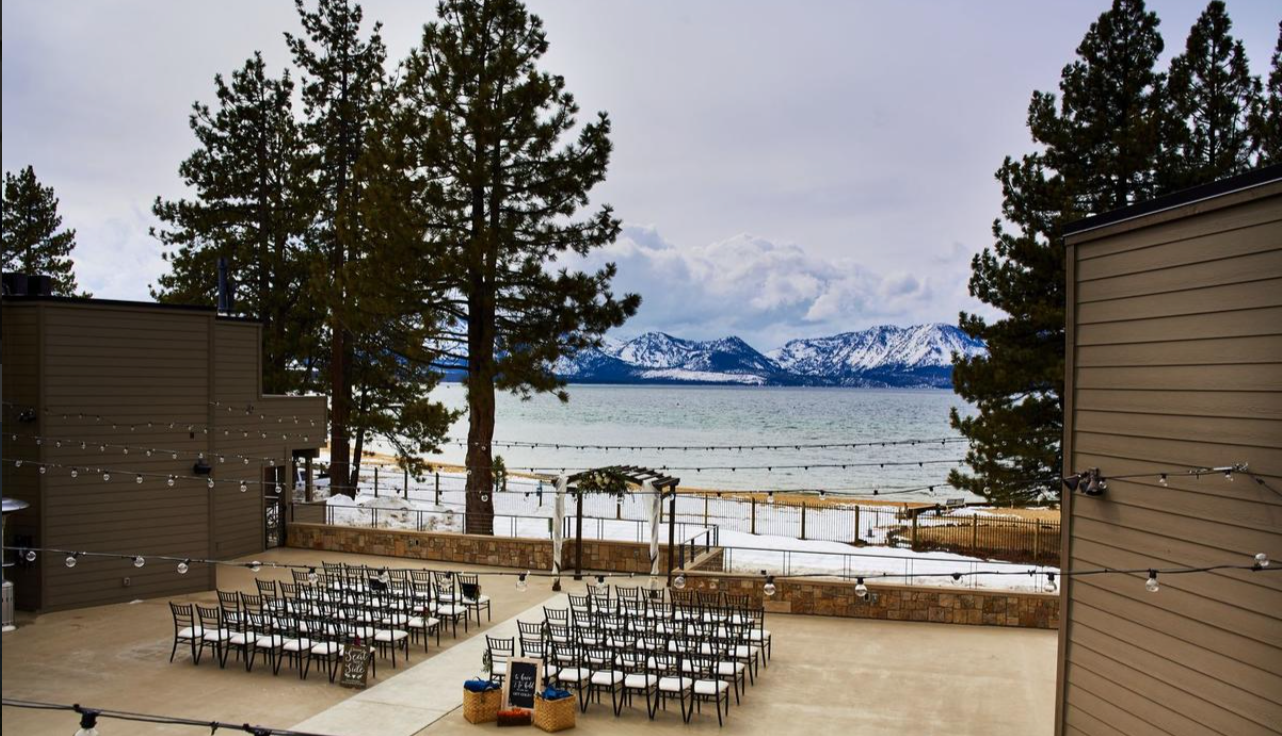 The Wedding Website of Jennifer Nguyen and Lee Brethower