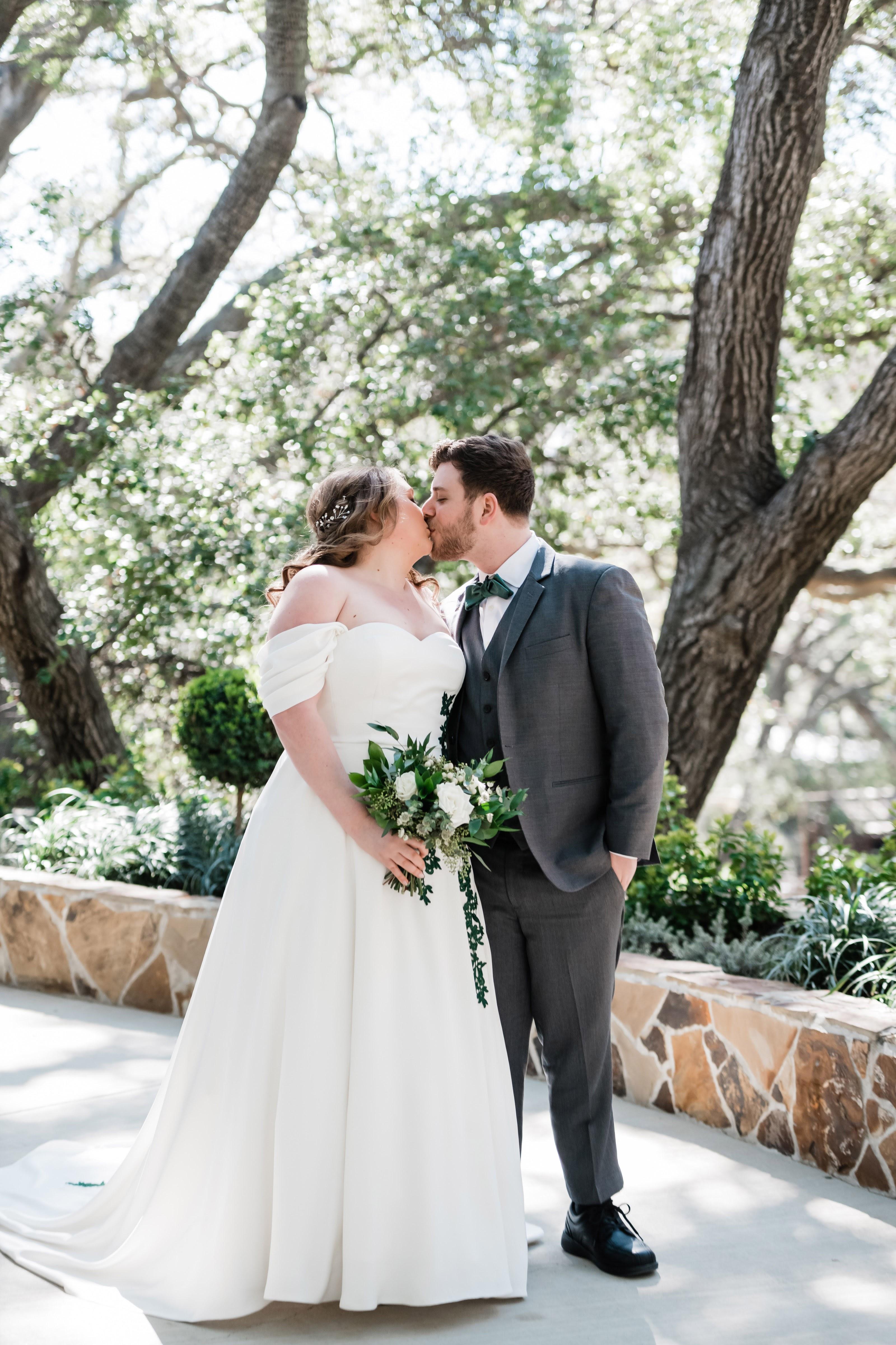 The Wedding Website of Michelle Friedman and Trevor Levinson