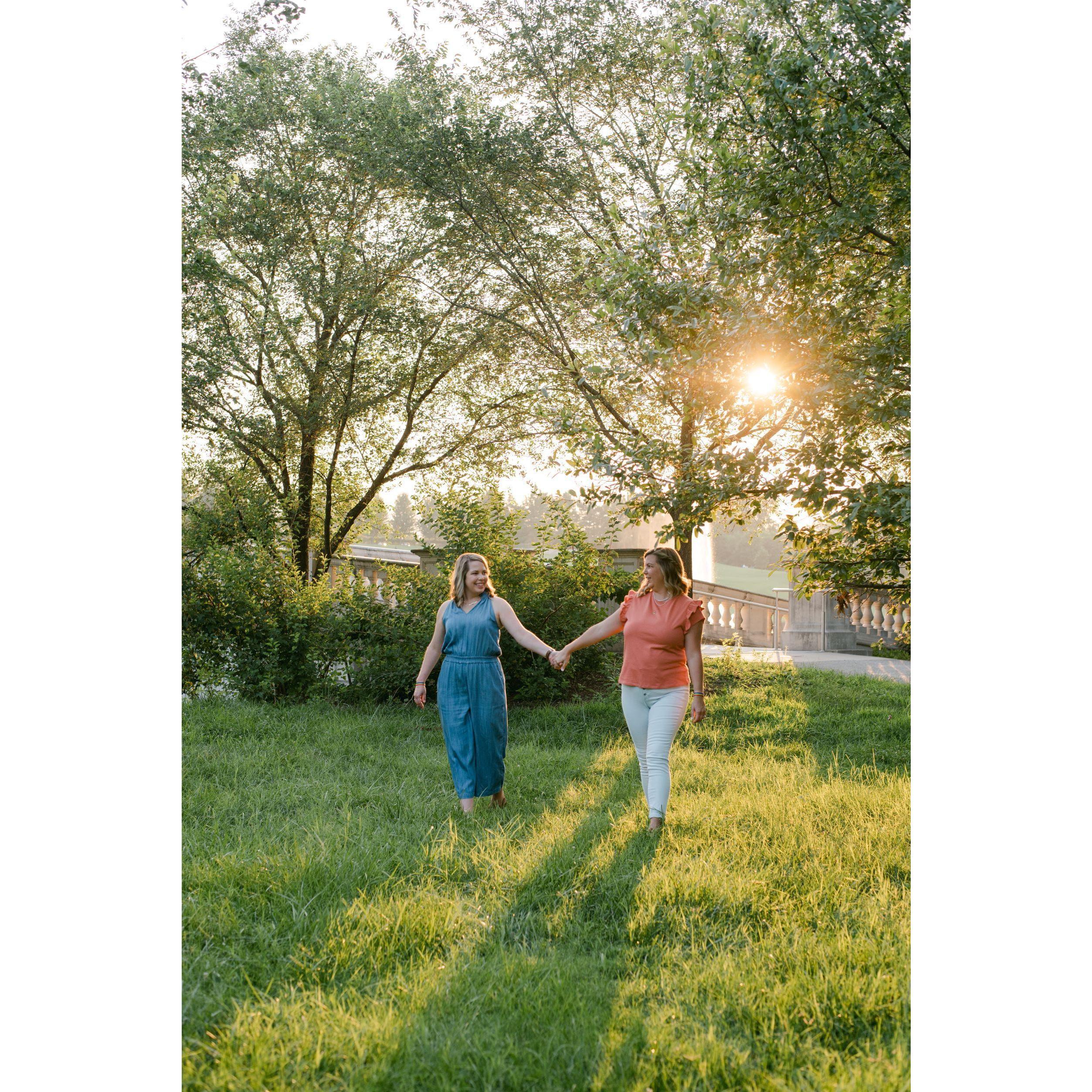 Forest Park engagement photos!