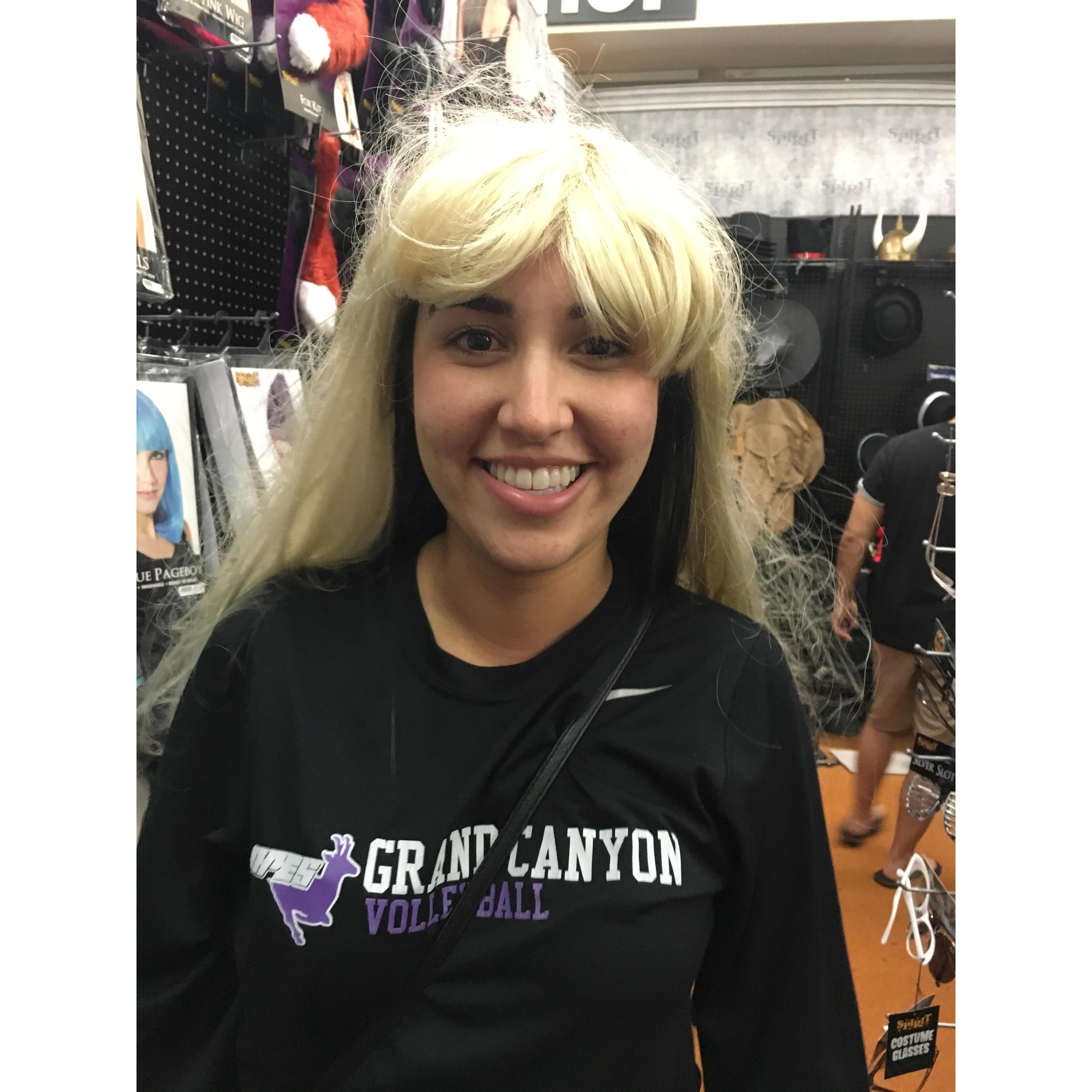 Miley Cyrus costume shopping?