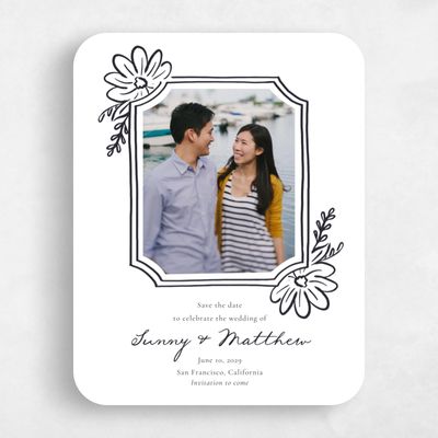 White Rounded Wedding Save the Date - Katinka Photo