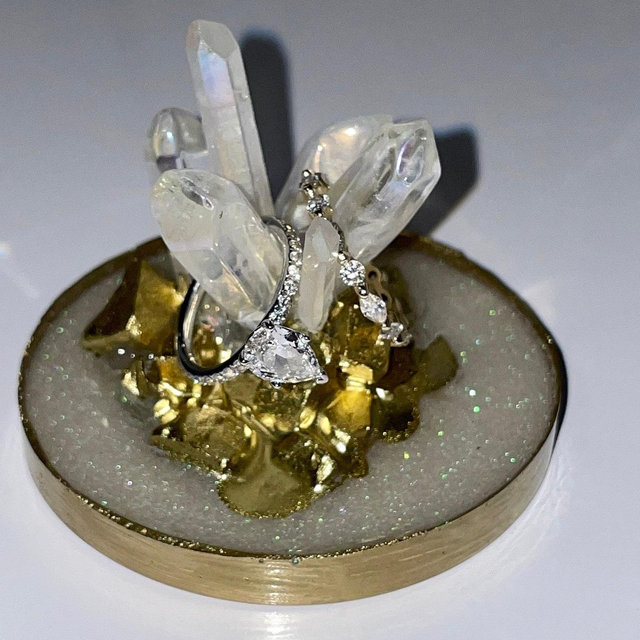 Engagement Ring Holder Real Quartz Crystal Point Ring Stand Bridal Shower Engagement Party Gift for Her Bride Gift Resin Quartz Ring Holder