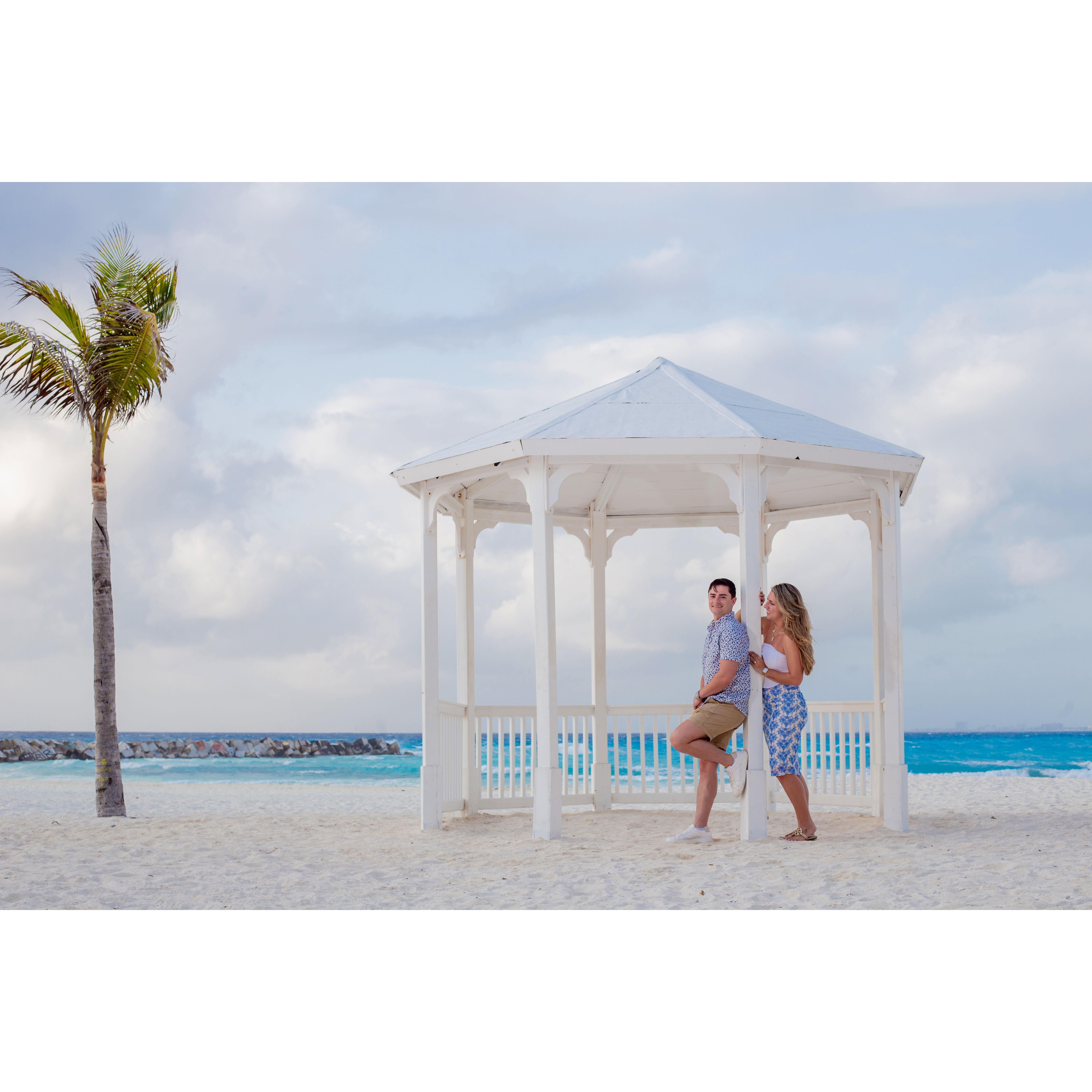 Engagement Photo Shoot in Cancun, Mexico