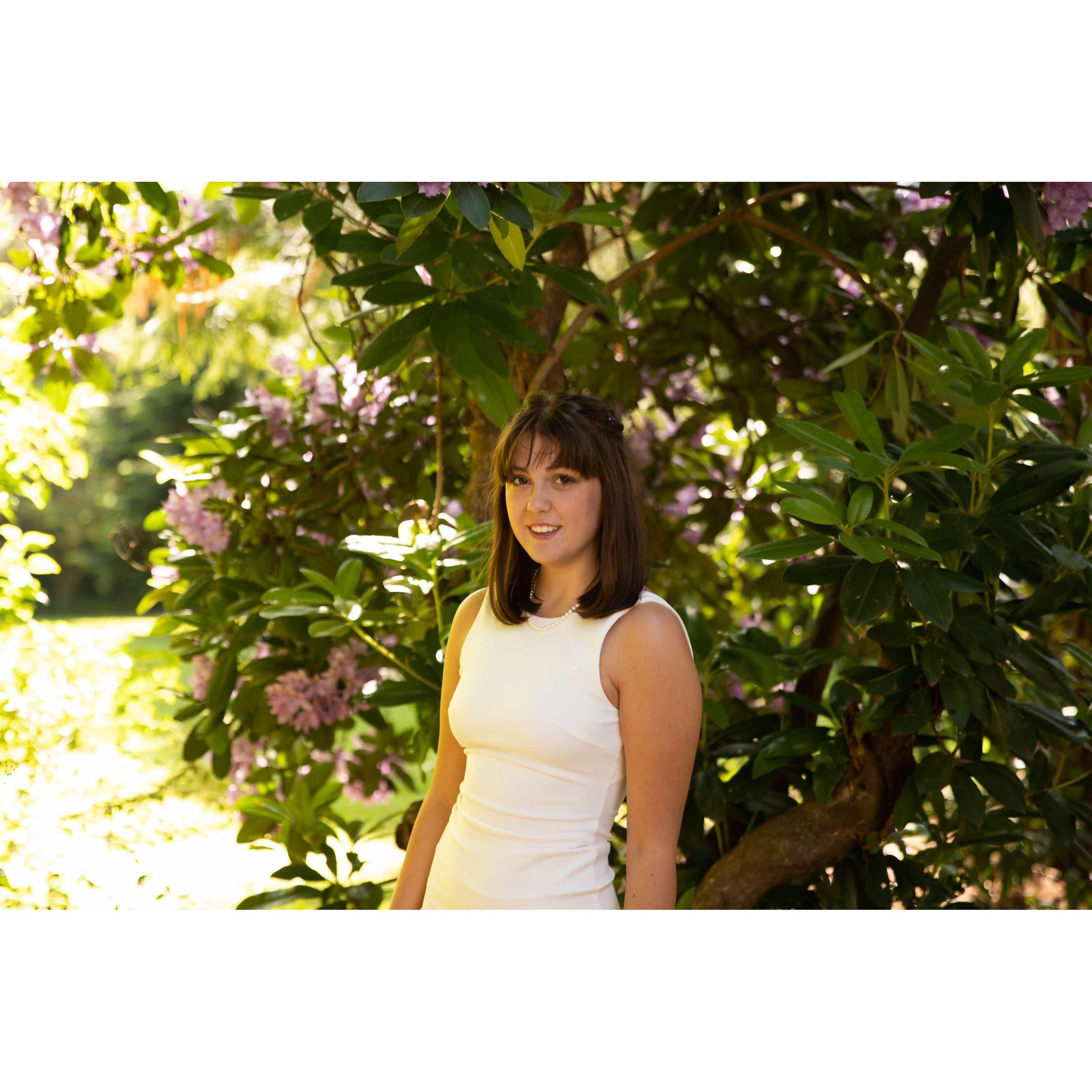 Savannah is the 2nd babysitter! She spent the last year as Kate’s kindergarten assistant and music/ theatre teacher . She was recently hired to teach middle school in Mosier & is pursuing her M.Ed